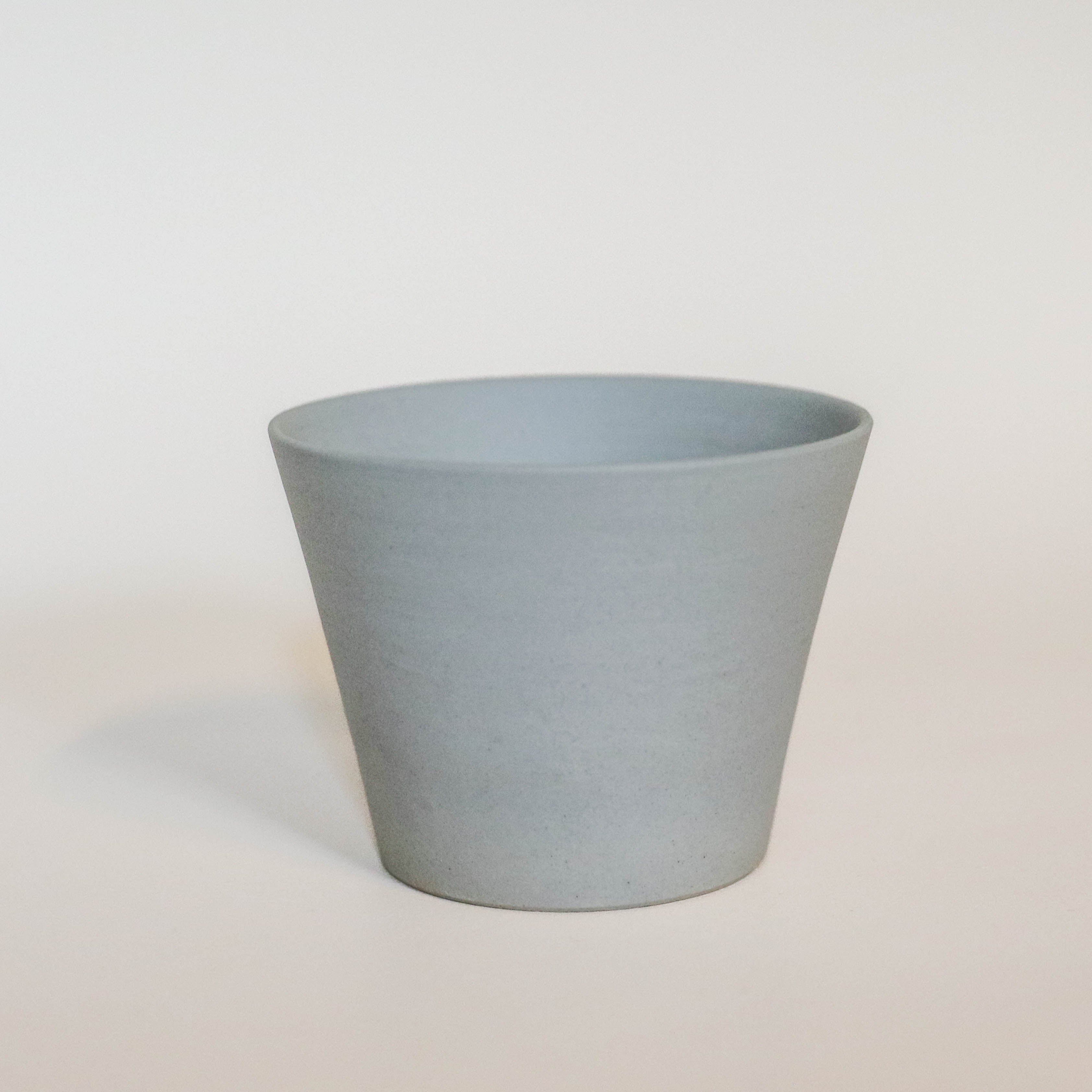 (Missing quantity, price) Small cup in matt glaze