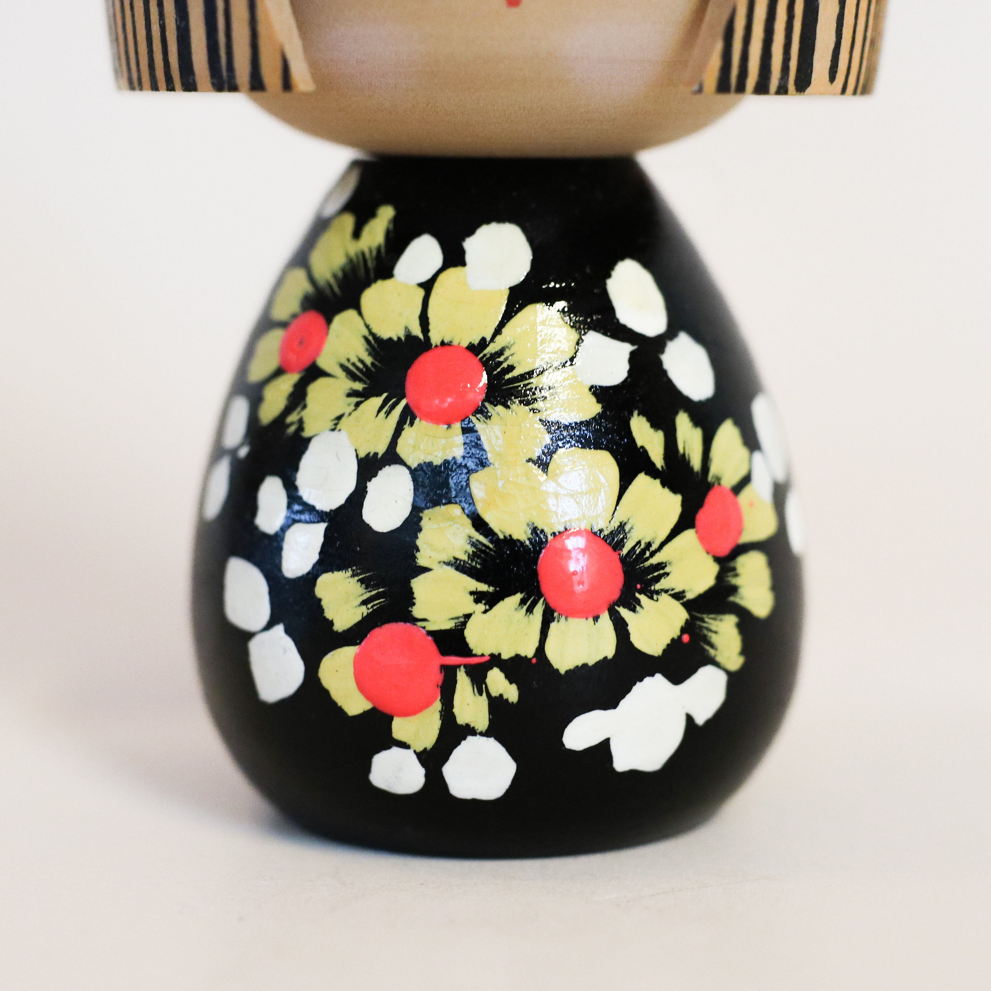 Kokeshi nr. 763